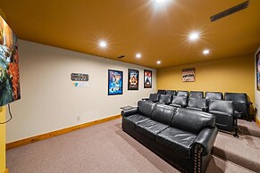 Splash Mansion - Four Bedroom Chalet