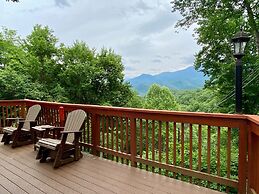 Million Dollar View - Four Bedroom Cabin