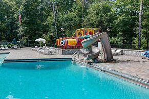 Million Dollar View - Four Bedroom Cabin