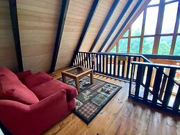 Million Dollar View - Four Bedroom Cabin