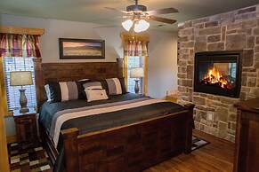 Serene Oasis - Four Bedroom Chalet