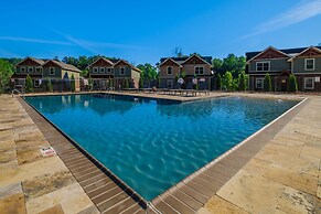 Serene Oasis - Four Bedroom Chalet