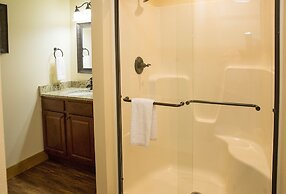 Serene Oasis - Four Bedroom Chalet