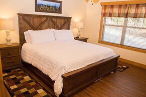 Serene Oasis - Four Bedroom Chalet