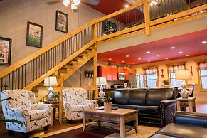 Serene Oasis - Four Bedroom Chalet