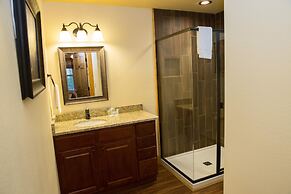 Serene Oasis - Four Bedroom Chalet