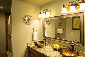 Serene Oasis - Four Bedroom Chalet