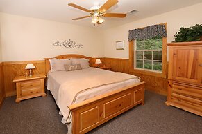 Holly Grove 1 - Three Bedroom Chalet