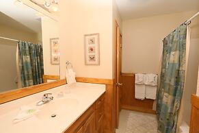 Holly Grove 1 - Three Bedroom Chalet