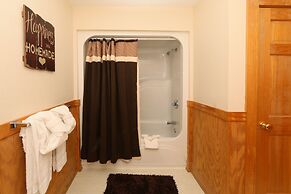 Holly Grove 1 - Three Bedroom Chalet