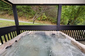 Holly Grove 1 - Three Bedroom Chalet