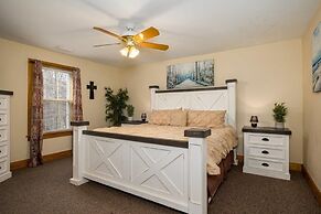 Briarstone Lodge Condo 13E - Three Bedroom Condo