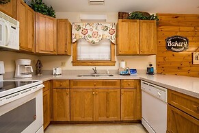 Briarstone Lodge Condo 13E - Three Bedroom Condo