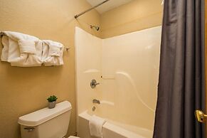 Briarstone Lodge Condo 13E - Three Bedroom Condo