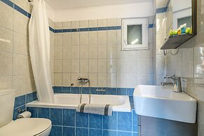 Palapart Gikas Gouvia