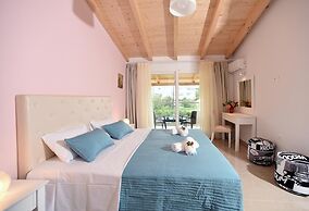 Palapart Gikas Gouvia