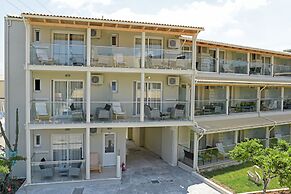 Palapart Gikas Gouvia