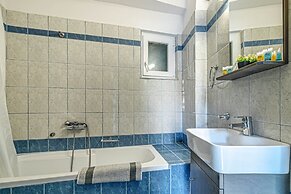 Palapart Gikas Gouvia