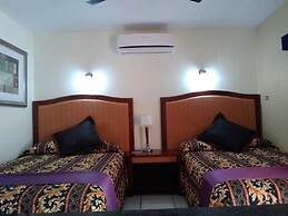 Cactus Inn Los Cabos