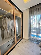 ONLY ONE Suites&Residence