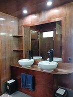 Paolyn Floating House Restaurant