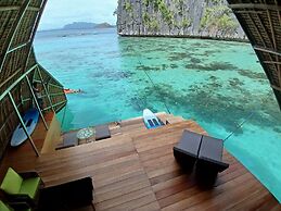 Paolyn Floating House Restaurant