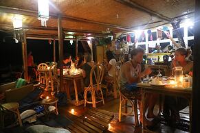 Paolyn Floating House Restaurant