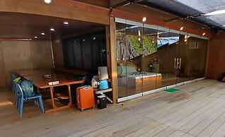 Paolyn Floating House Restaurant