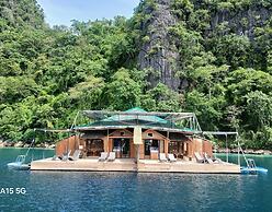Paolyn Floating House Restaurant