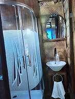 Paolyn Floating House Restaurant