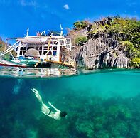 Paolyn Floating House Restaurant