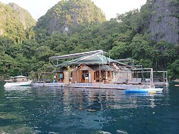 Paolyn Floating House Restaurant