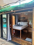 Paolyn Floating House Restaurant
