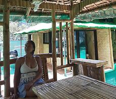 Paolyn Floating House Restaurant
