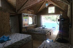 Paolyn Floating House Restaurant