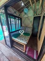 Paolyn Floating House Restaurant