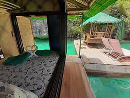 Paolyn Floating House Restaurant