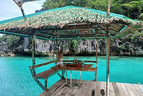 Paolyn Floating House Restaurant