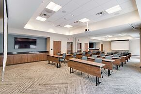 Hampton Inn & Suites Nashville North Skyline