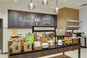 Hampton Inn & Suites Nashville North Skyline