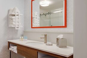 Hampton Inn & Suites Nashville North Skyline