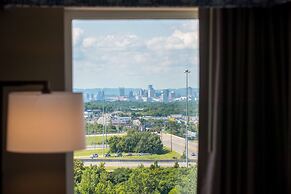 Hampton Inn & Suites Nashville North Skyline