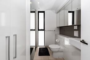 Sky 1 BDR South Yarra Apartment