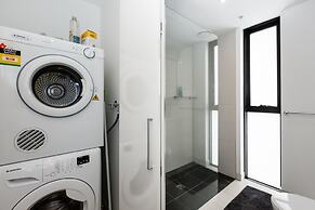 Sky 1 BDR South Yarra Apartment