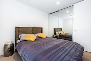 Sky 1 BDR South Yarra Apartment