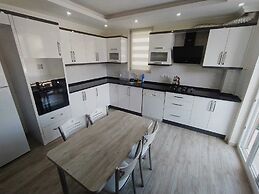 Kaya House Daily Flat