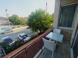 Kaya House Daily Flat