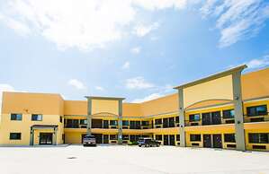 Scottish Inn & Suites