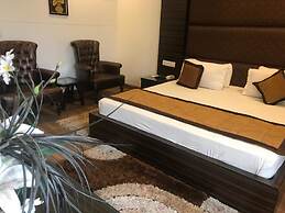 Hotel Riya Palace By Amazone Holidays