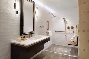 The Plaza Hotel Pioneer Park